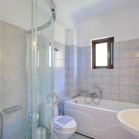 Villa Alexandros *