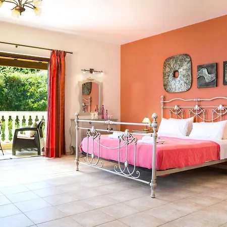 Villa Alexandros *