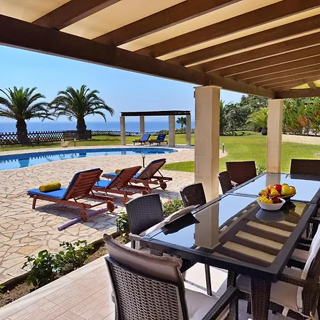 Villa Alexandros *