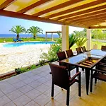 Villa Alexandros *