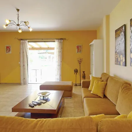 Alexandros Villa